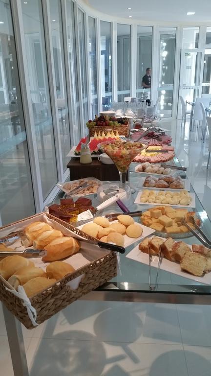 Kamur Plaza Hotel Goianesia Ngoại thất bức ảnh