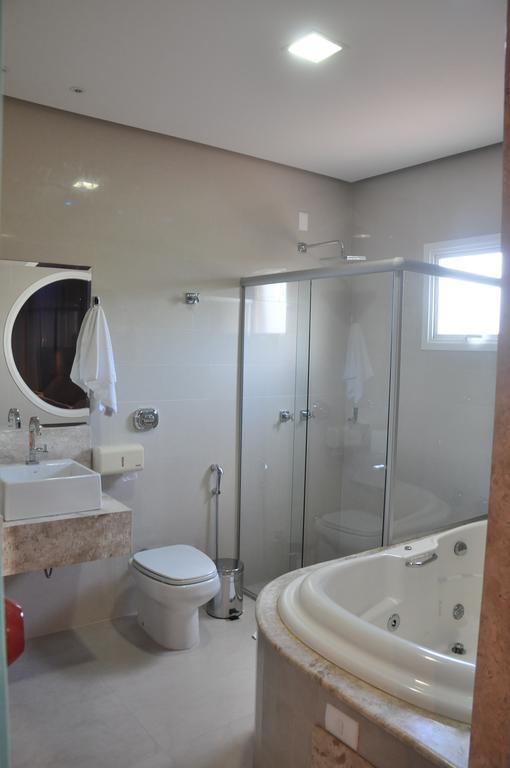Kamur Plaza Hotel Goianesia Ngoại thất bức ảnh