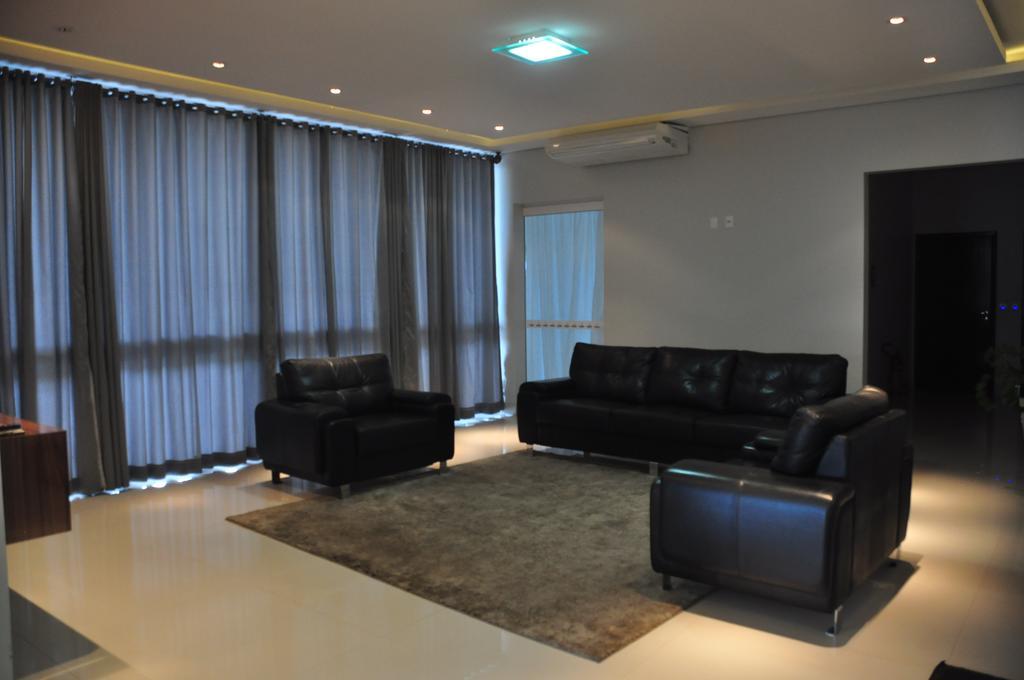 Kamur Plaza Hotel Goianesia Ngoại thất bức ảnh